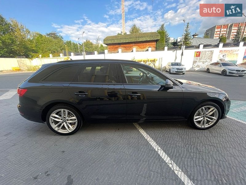 Универсал Audi A4 2016 в Львове