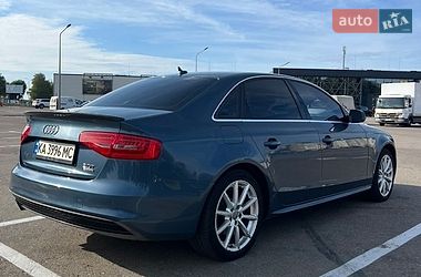 Седан Audi A4 2015 в Киеве