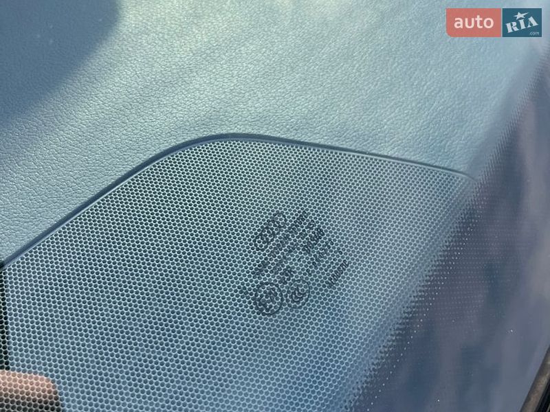 Седан Audi A4 2015 в Киеве