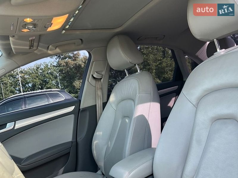 Седан Audi A4 2015 в Киеве