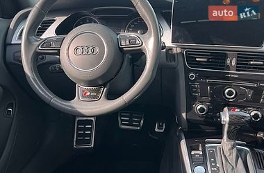 Седан Audi A4 2015 в Киеве