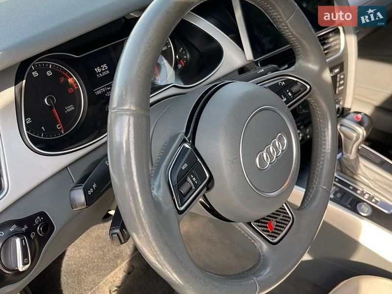Седан Audi A4 2015 в Киеве