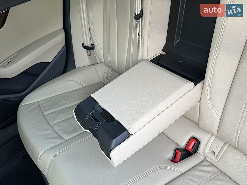 Седан Audi A4 2018 в Луцьку
