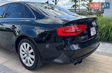 Седан Audi A4 2012 в Ірпені