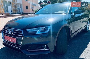 Универсал Audi A4 2018 в Киеве