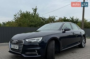 Седан Audi A4 2017 в Львові