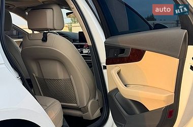 Седан Audi A4 2018 в Одессе