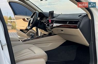 Седан Audi A4 2018 в Одессе