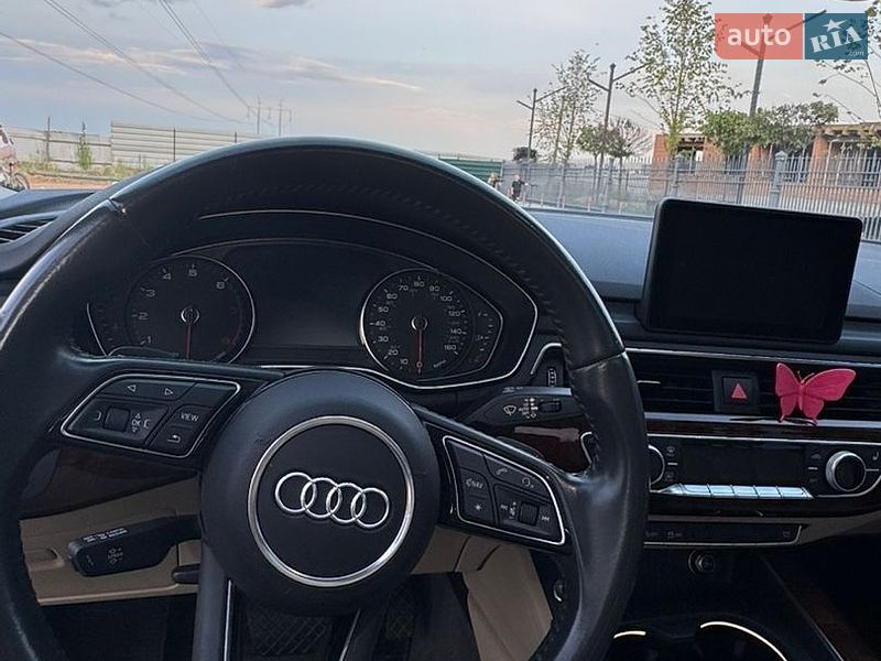 Седан Audi A4 2018 в Одессе