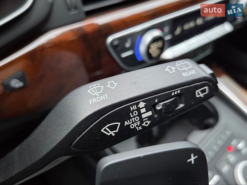 Универсал Audi A4 2019 в Хмельницком