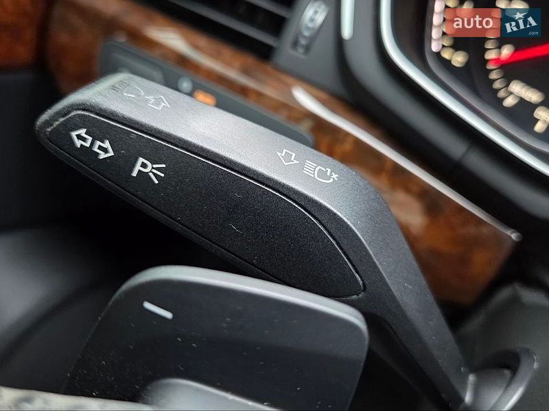 Универсал Audi A4 2019 в Хмельницком