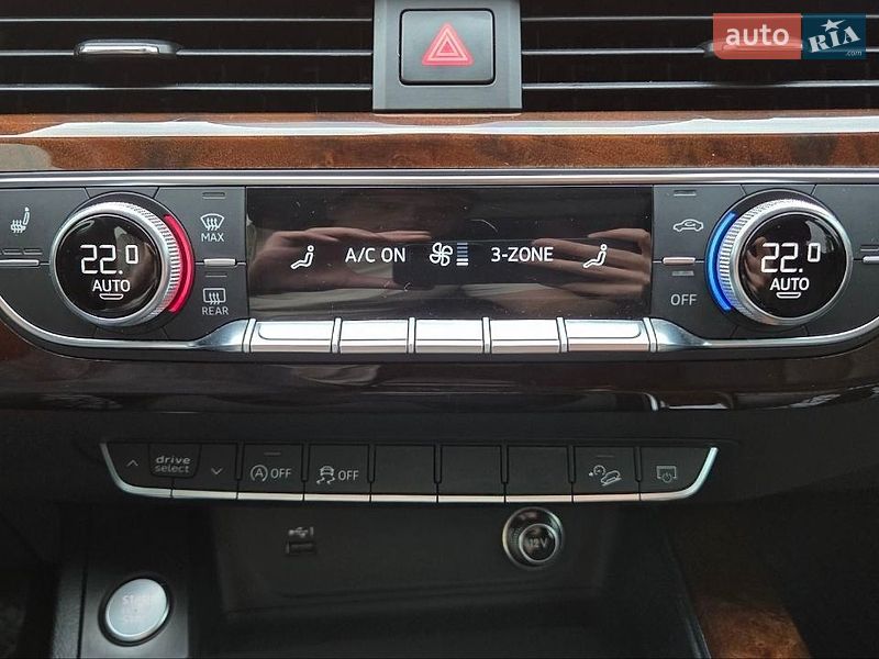 Универсал Audi A4 2019 в Хмельницком