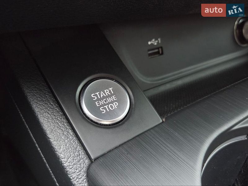 Универсал Audi A4 2019 в Хмельницком