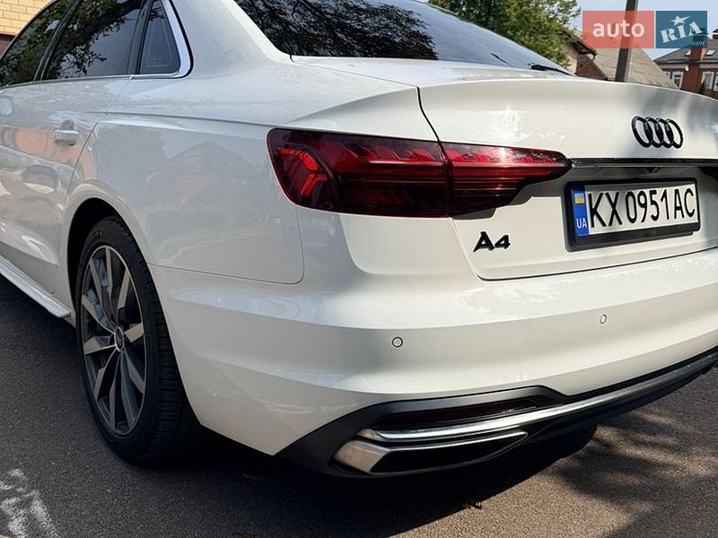Седан Audi A4 2021 в Харькове