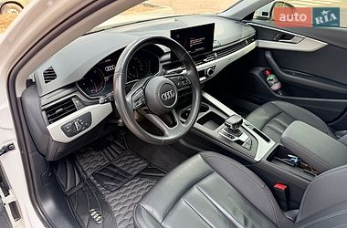 Седан Audi A4 2021 в Харькове