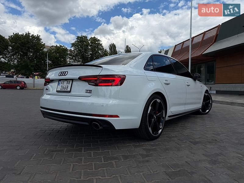 Седан Audi A4 2018 в Кривому Розі