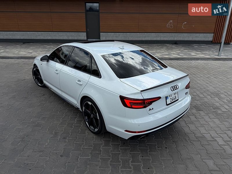Седан Audi A4 2018 в Кривому Розі
