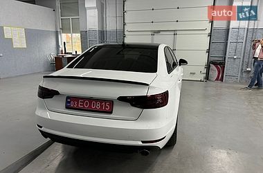 Седан Audi A4 2016 в Любешове