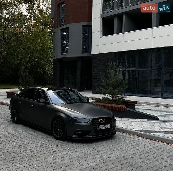 Седан Audi A4 2012 в Тернополі