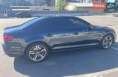 Седан Audi A4 2015 в Києві