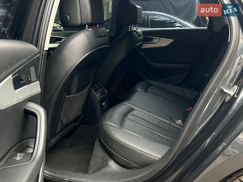 Седан Audi A4 2016 в Києві