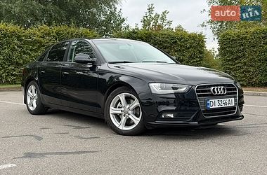 Седан Audi A4 2013 в Києві