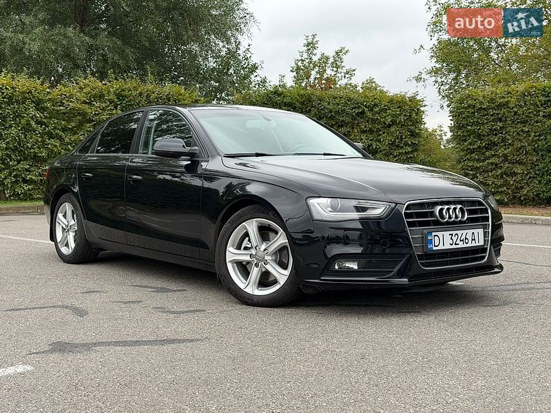 Седан Audi A4 2013 в Києві