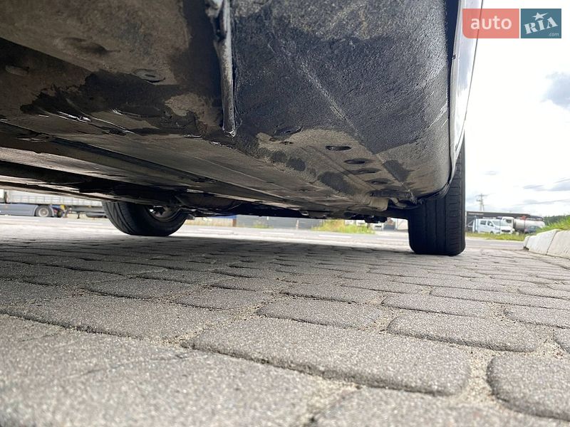 Седан Audi A4 1996 в Львове