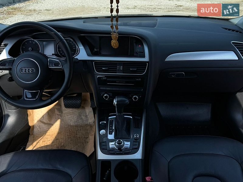 Седан Audi A4 2015 в Дніпрі