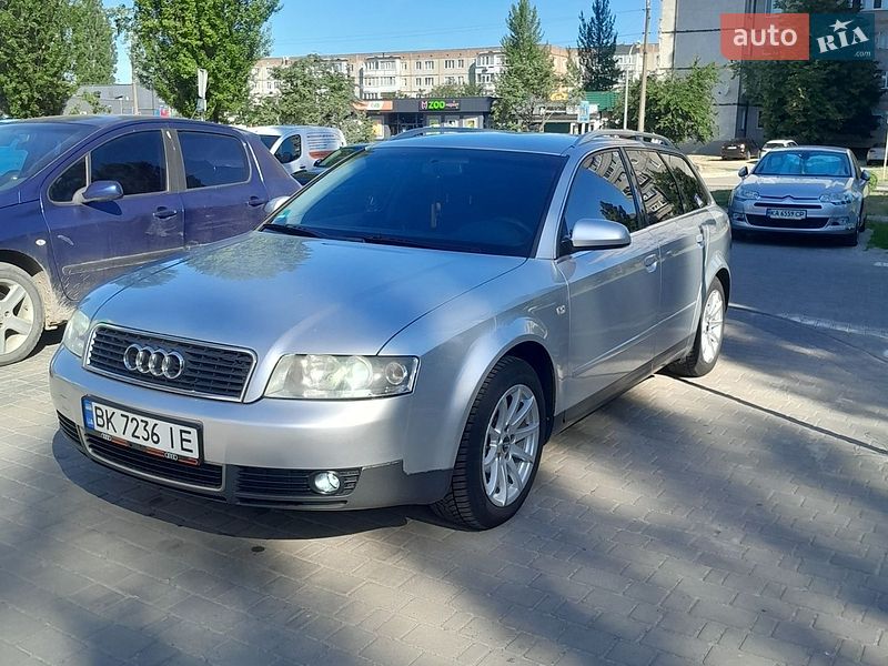 Универсал Audi A4 2002 в Вараше