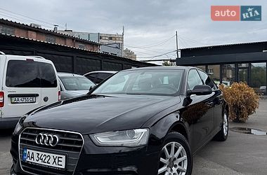 Седан Audi A4 2012 в Києві