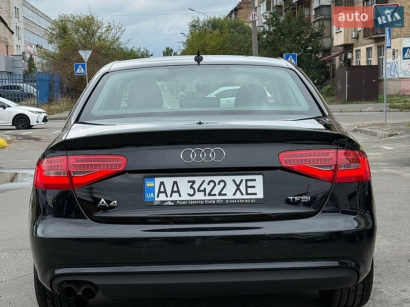 Седан Audi A4 2012 в Києві