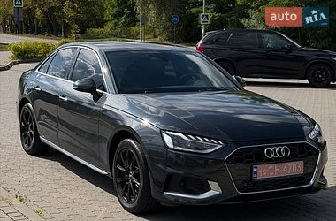 Седан Audi A4 2021 в Львові