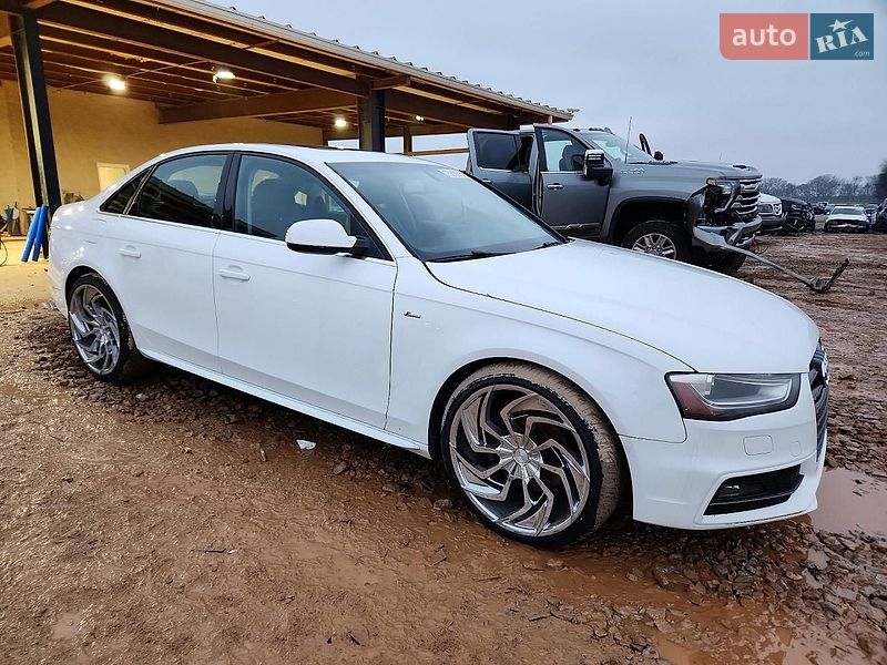 Audi A4, photos from the listing