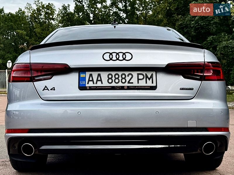 Седан Audi A4 2017 в Киеве