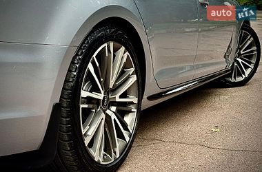 Седан Audi A4 2017 в Киеве