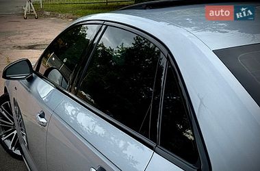 Седан Audi A4 2017 в Киеве