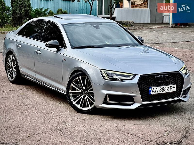 Седан Audi A4 2017 в Киеве