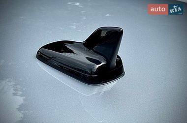Седан Audi A4 2017 в Киеве