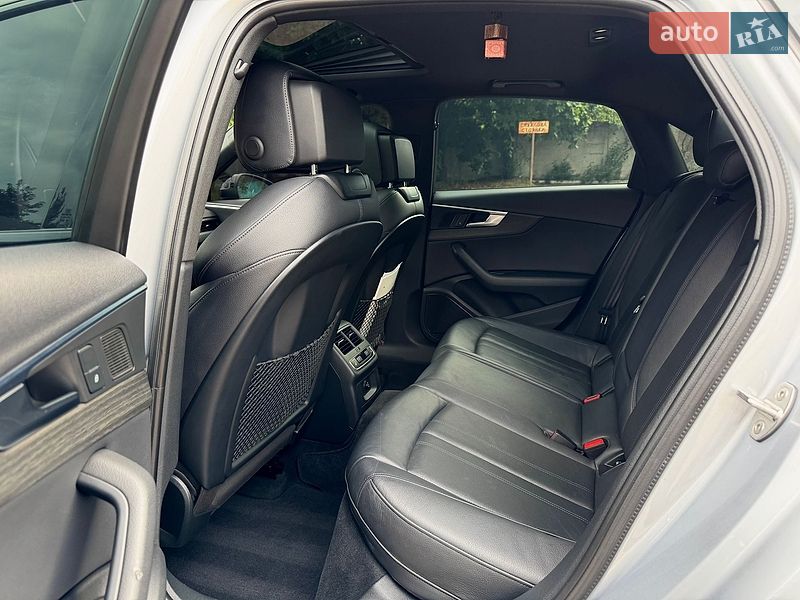 Седан Audi A4 2017 в Киеве