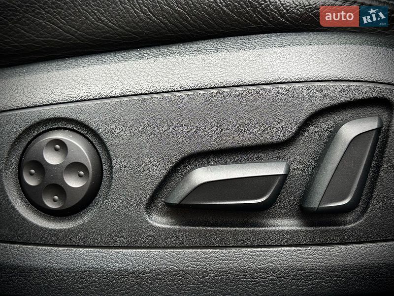 Седан Audi A4 2017 в Киеве