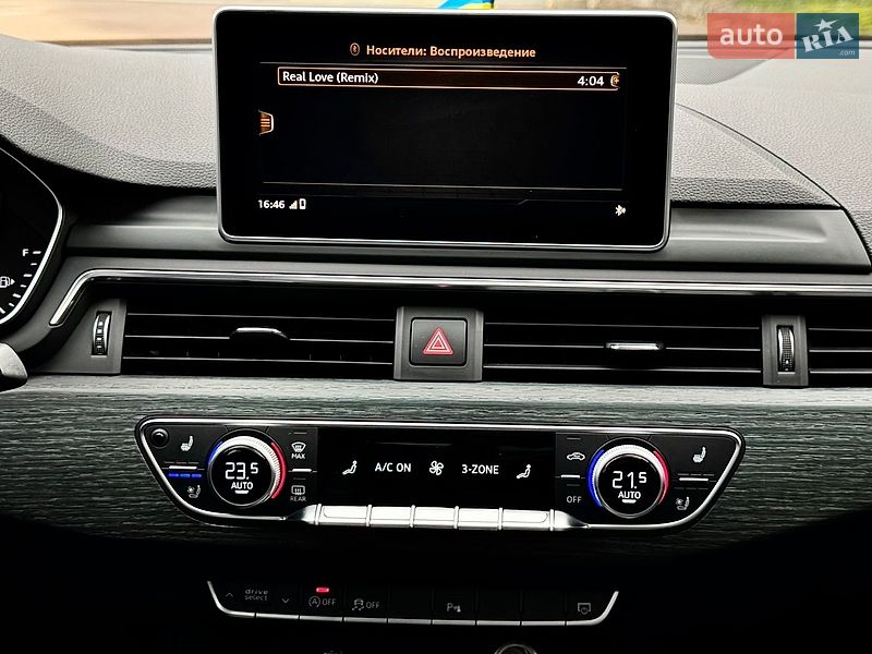 Седан Audi A4 2017 в Киеве
