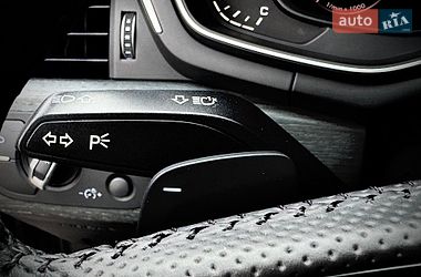 Седан Audi A4 2017 в Киеве