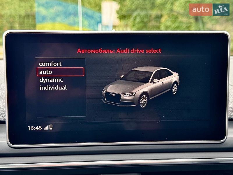 Седан Audi A4 2017 в Киеве