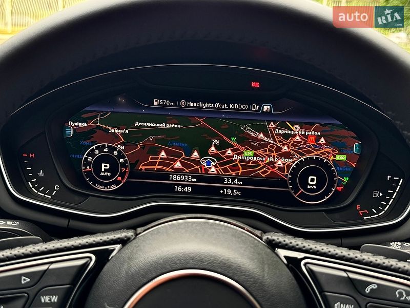 Седан Audi A4 2017 в Киеве
