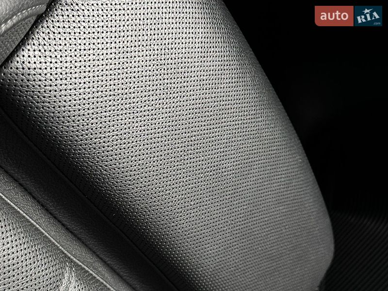 Седан Audi A4 2017 в Киеве