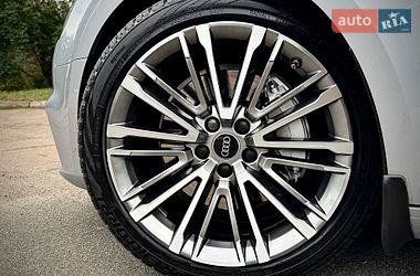 Седан Audi A4 2017 в Киеве