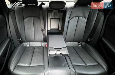 Седан Audi A4 2017 в Киеве