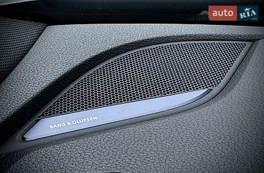 Седан Audi A4 2017 в Киеве