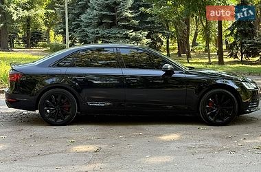 Седан Audi A4 2017 в Кривому Розі